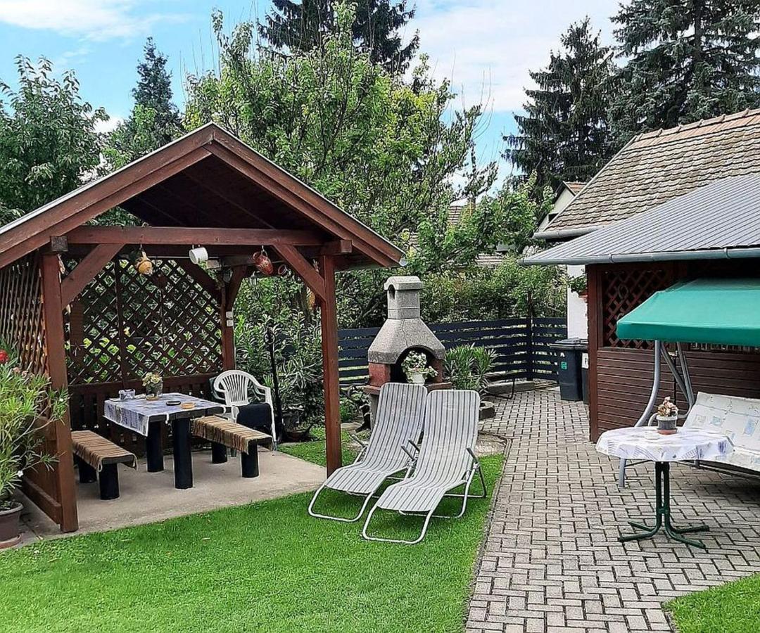 Rozsa Vendeghaz Hotel Visegrad Bagian luar foto